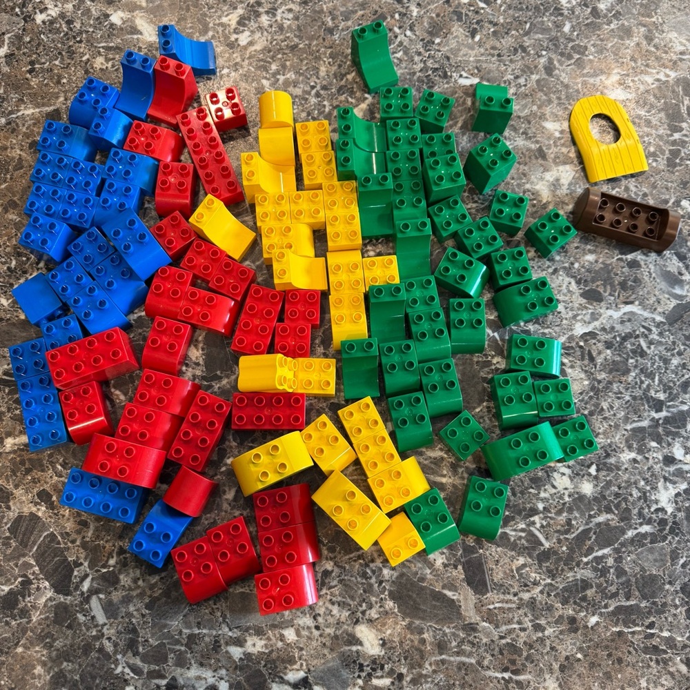 Lego Duplo — Assorted Lot — Some Vintage - 113 Pieces